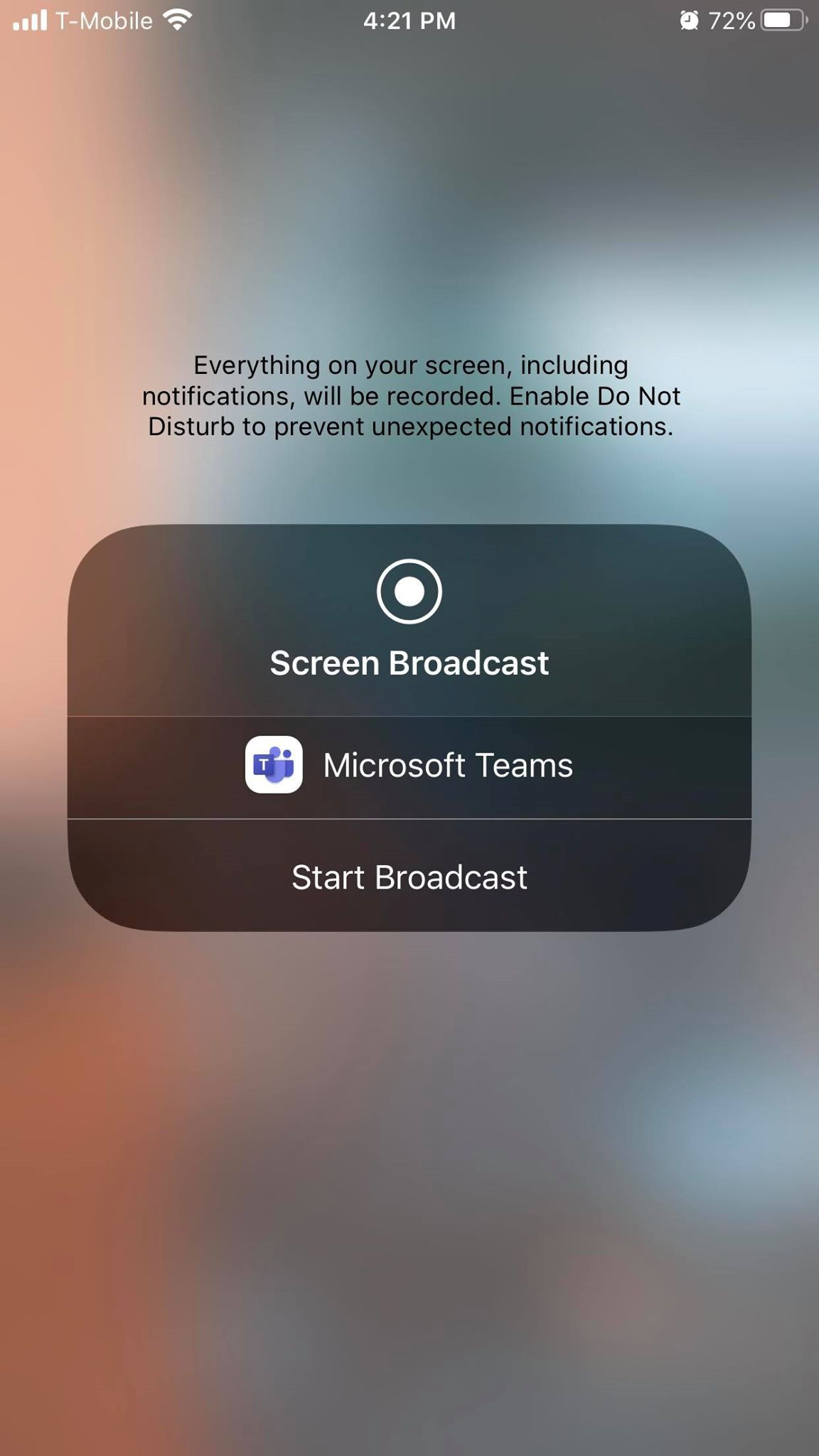 ScreenBroadcast Screenshot of the Start broadcast window in Teams mobile.