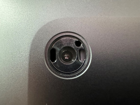 Screenshot that shows aligning a foot post with the enclosure hole and pressing it until it clicks into place.