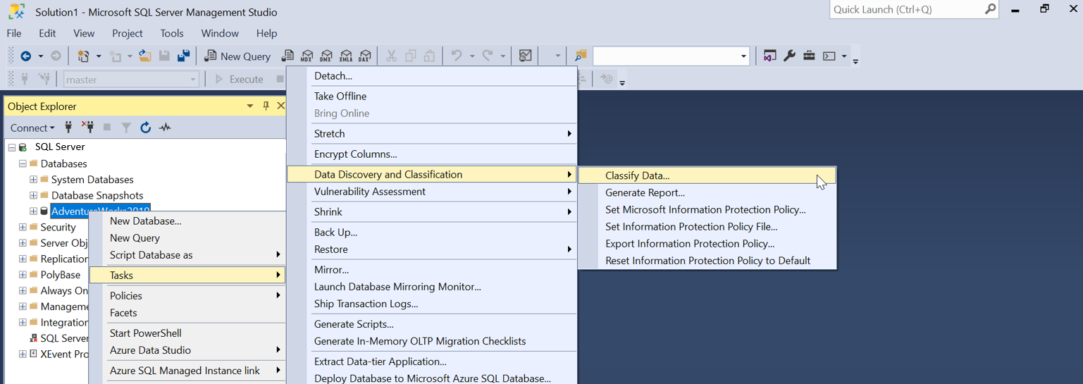 Schermafbeelding met de SSMS-Object Explorer met Taken > Gegevensdetectie en -classificatie > Gegevens classificeren... selected.