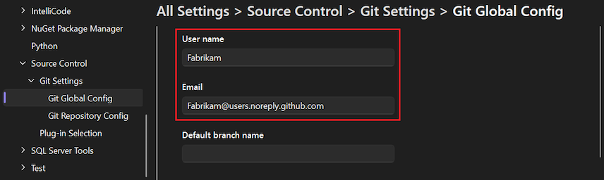 Schermopname van de Git Global Config-instellingen in het deelvenster Opties met de gebruikersnaam en het e-mailadres gemarkeerd.