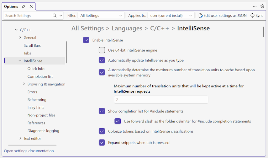 Снимок экрана: параметры IntelliSense для C++ в диалоговом окне 
